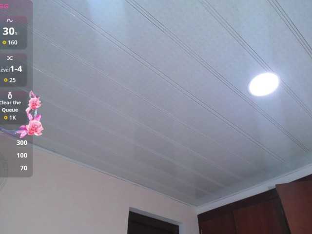 cristal-horny19
