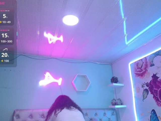 cristal-horny19 live cam on BongaCams
