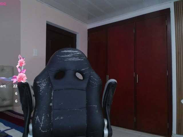 cristal-horny19