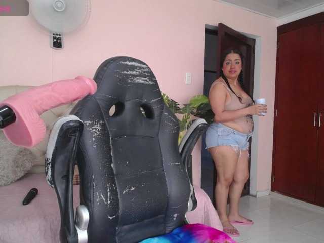 cristal-horny19