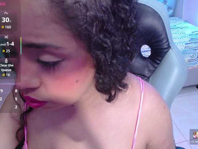 cristal-horny19 live cam on BongaCams