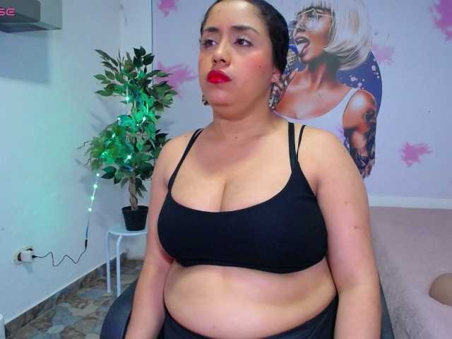 cristal-horny19