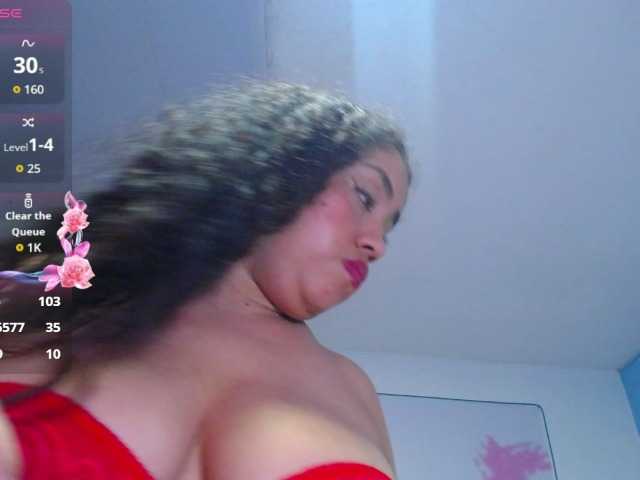 cristal-horny19