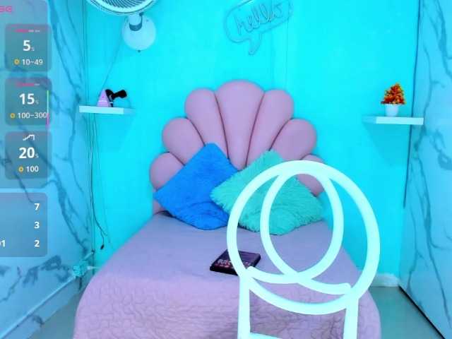 cristal-horny19 live webcam show