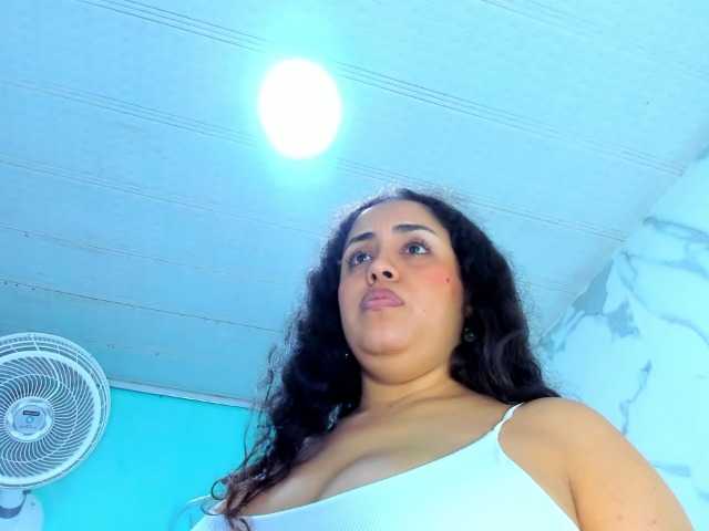 cristal-horny19