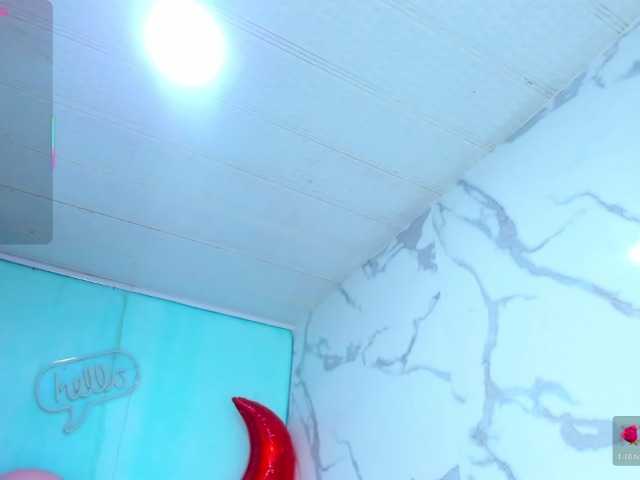 cristal-horny19 live cam on UnifiedCams