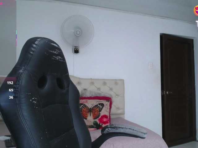 cristal-horny19