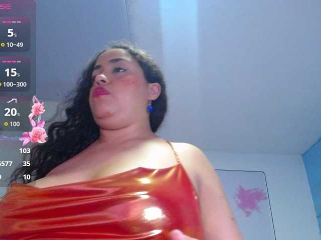 cristal-horny19