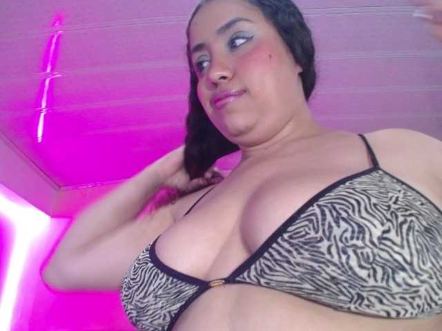 cristal-horny19