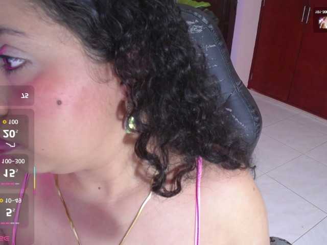 cristal-horny19