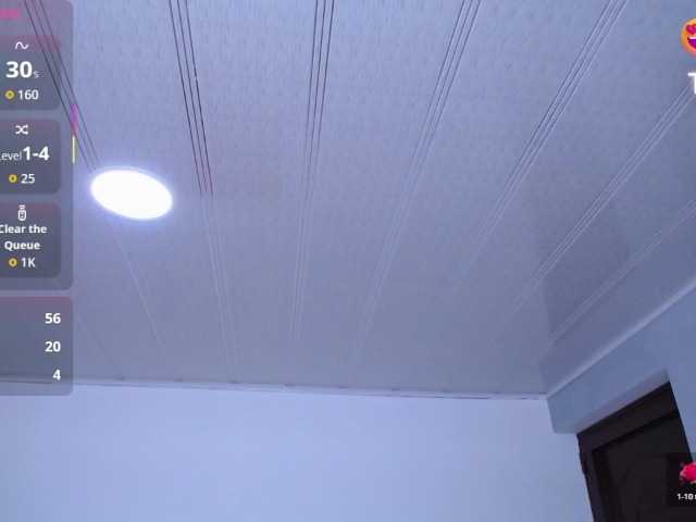 cristal-horny19's BongaCams show and profile