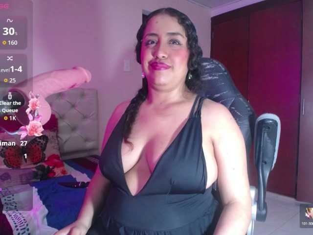 cristal-horny19