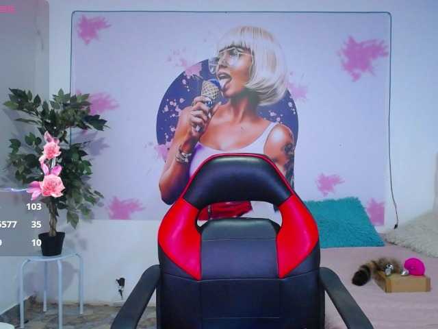 cristal-horny19 live cam on BongaCams