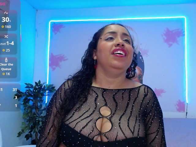 cristal-horny19