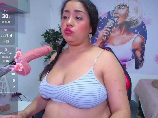 cristal-horny19