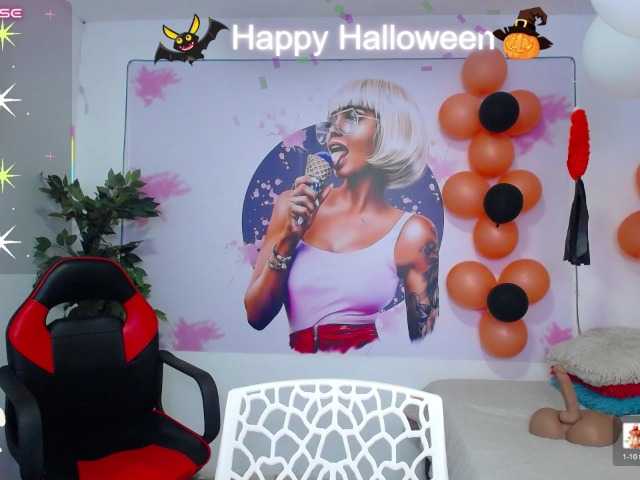 cristal-horny19