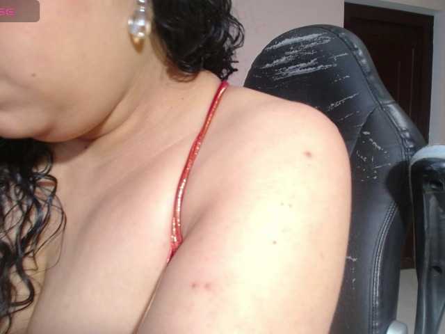 cristal-horny19