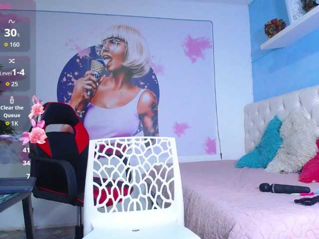 cristal-horny19 live cam on BongaCams