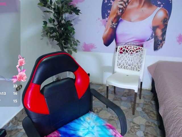 cristal-horny19