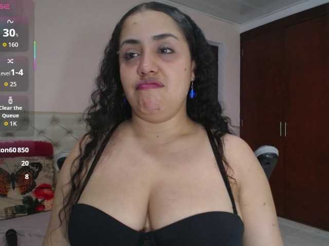cristal-horny19
