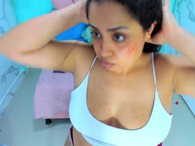 cristal-horny19 live cam on BongaCams