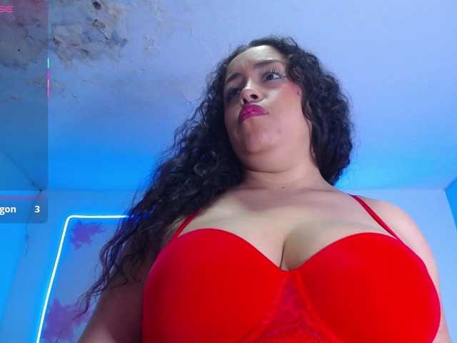 cristal-horny19