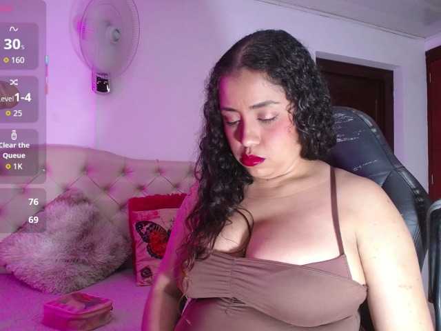 cristal-horny19