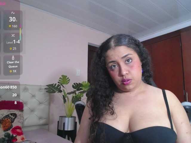 cristal-horny19