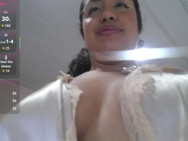 cristal-horny19