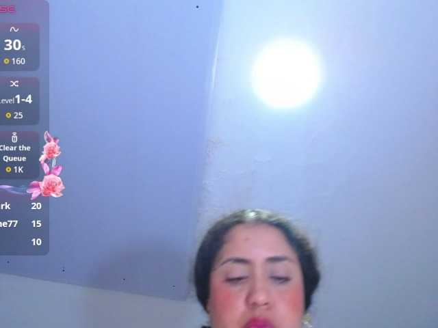 cristal-horny19
