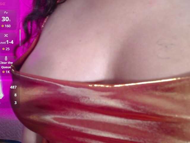 cristal-horny19