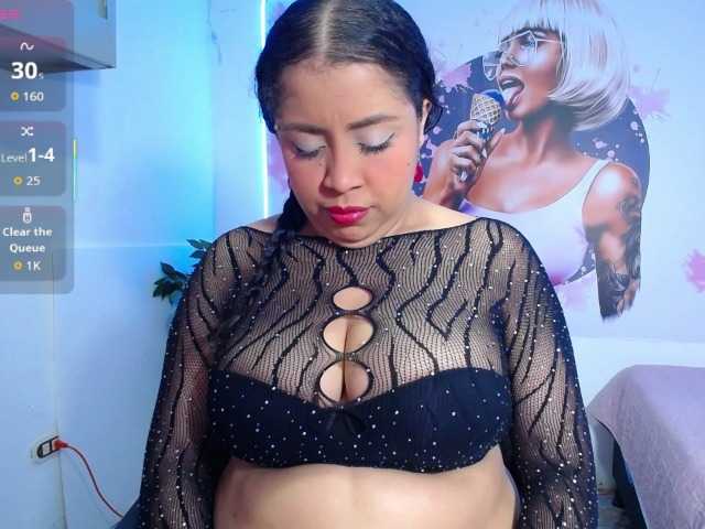 cristal-horny19