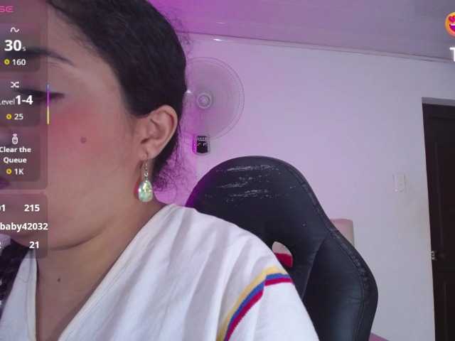 cristal-horny19