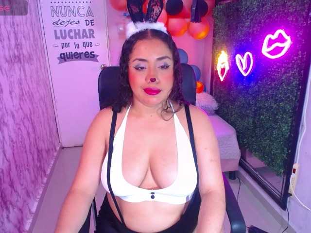 cristal-horny19 live cam on BongaCams