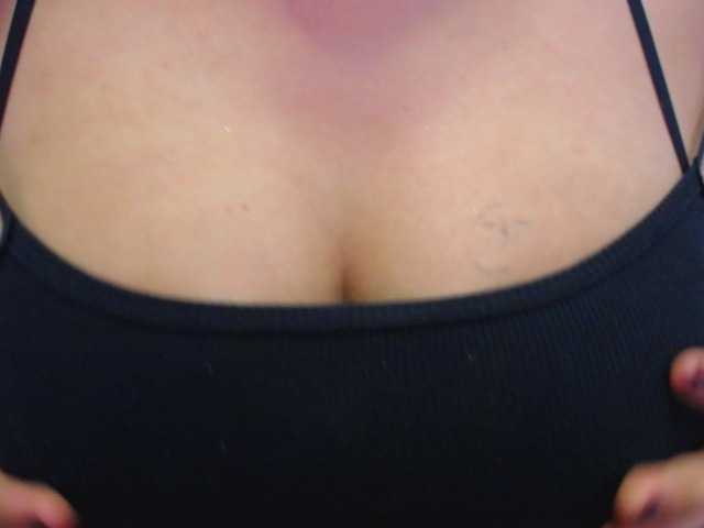 cristal-horny19