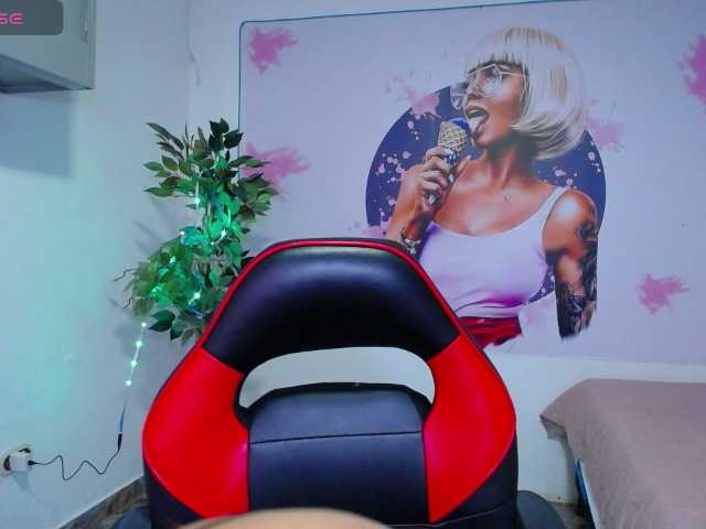 cristal-horny19, en vivo ahora en BongaCams