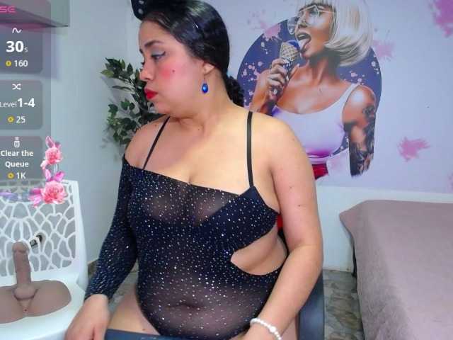 cristal-horny19