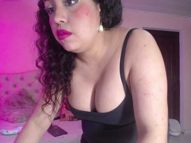 cristal-horny19