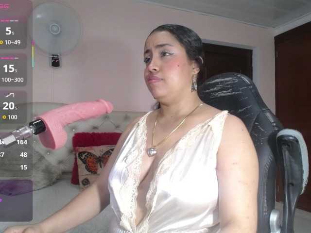cristal-horny19