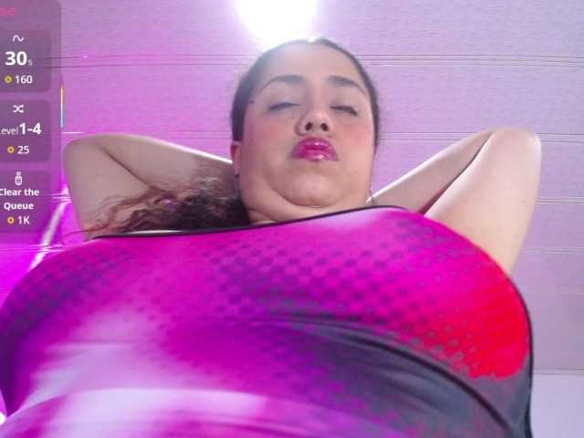 cristal-horny19