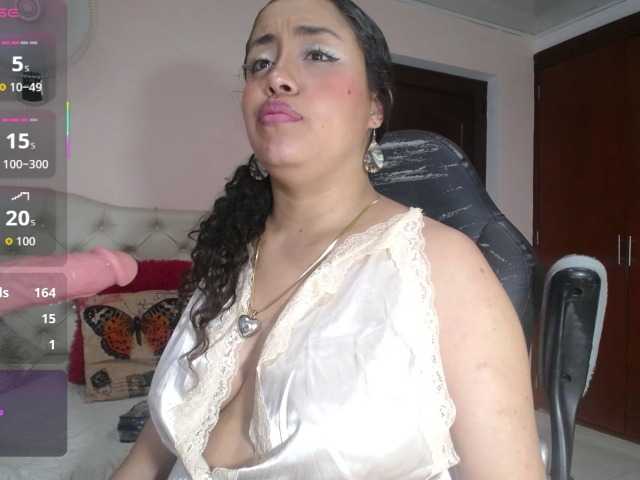 cristal-horny19