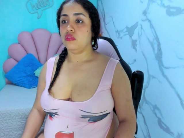 cristal-horny19