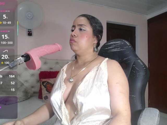 cristal-horny19