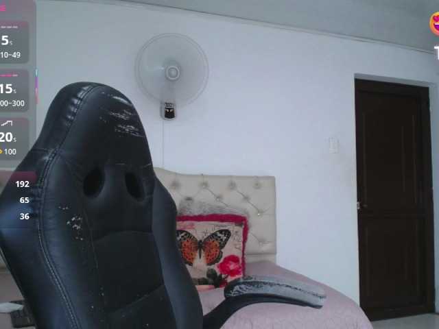 cristal-horny19