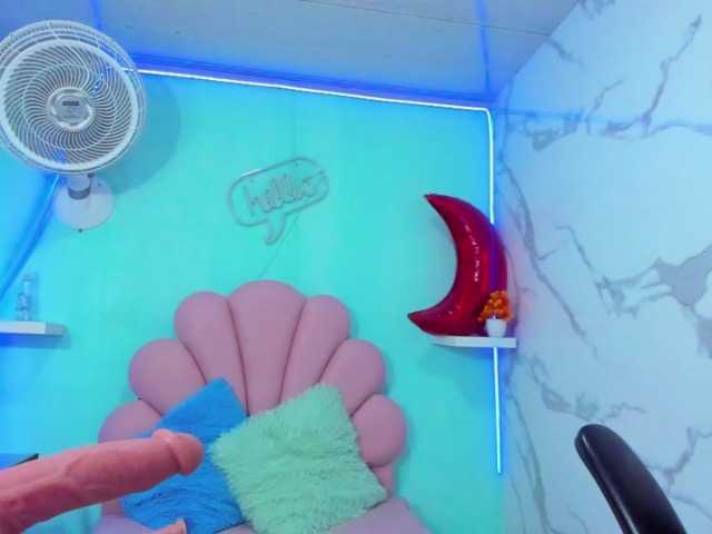 cristal-horny19 live cam on BongaCams