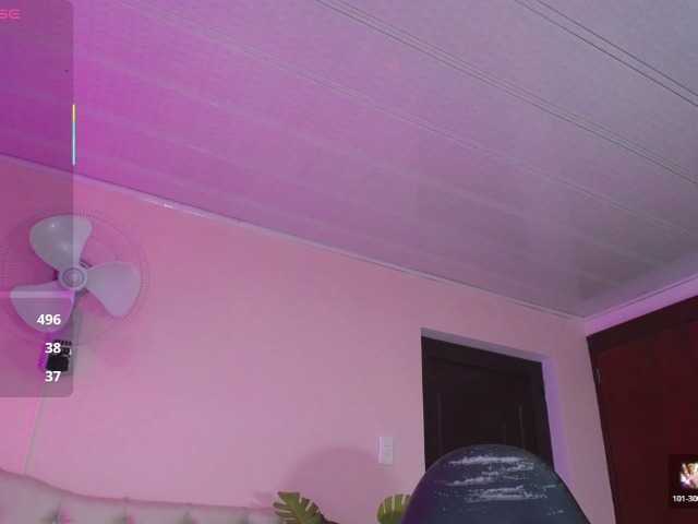 cristal-horny19