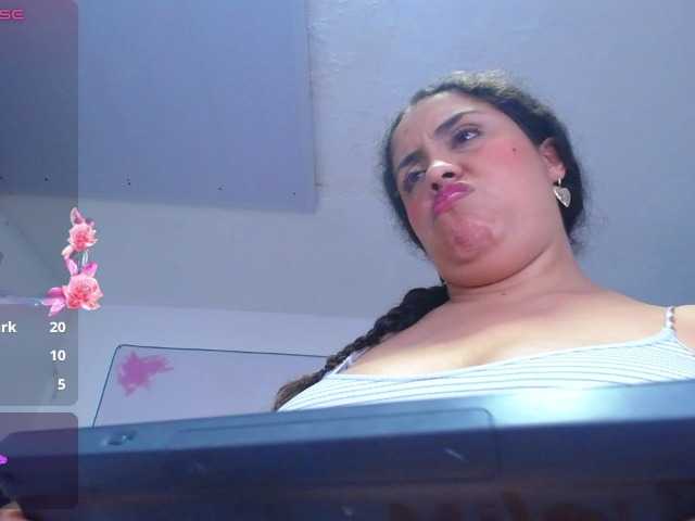 cristal-horny19