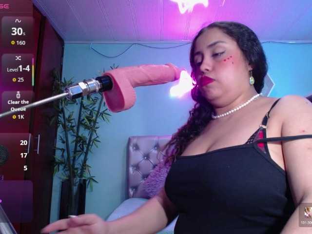 cristal-horny19