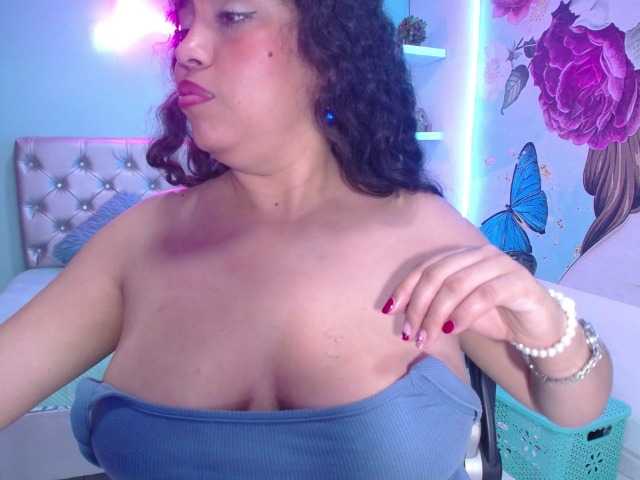 cristal-horny19 live cam on BongaCams