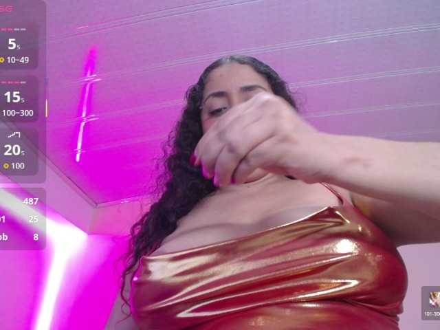 cristal-horny19